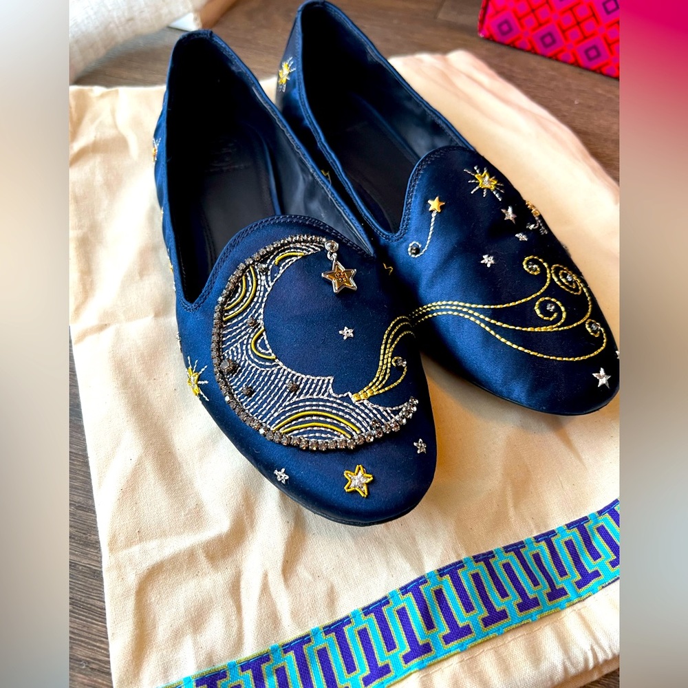 Tory Burch Blue Olympia Embroidered Loafer (perfect Navy)